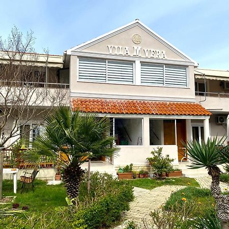 Vila M Vera Rooms With Kitchen And Apartments Durrës Buitenkant foto