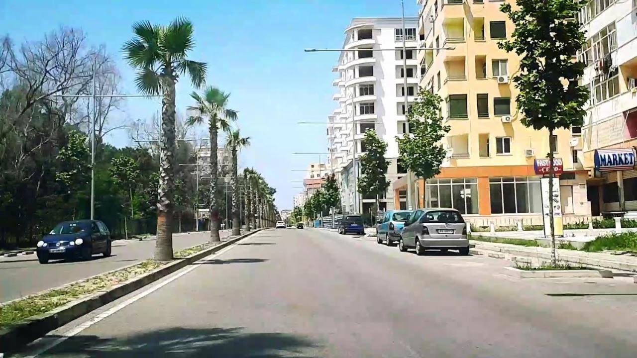 Vila M Vera Rooms With Kitchen And Apartments Durrës Buitenkant foto