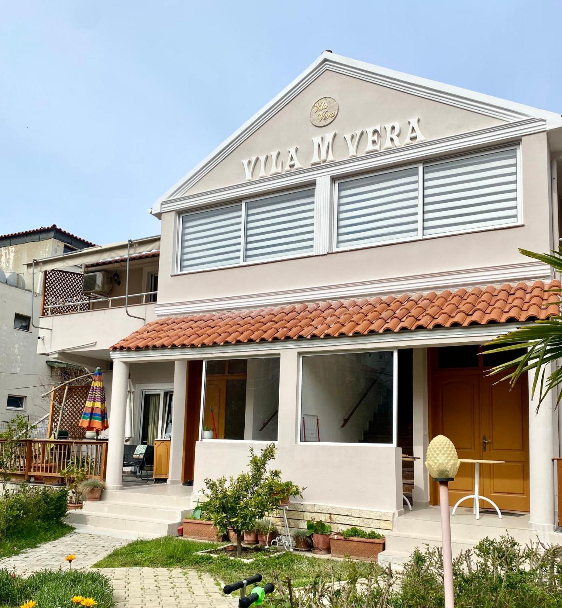 Vila M Vera Rooms With Kitchen And Apartments Durrës Buitenkant foto