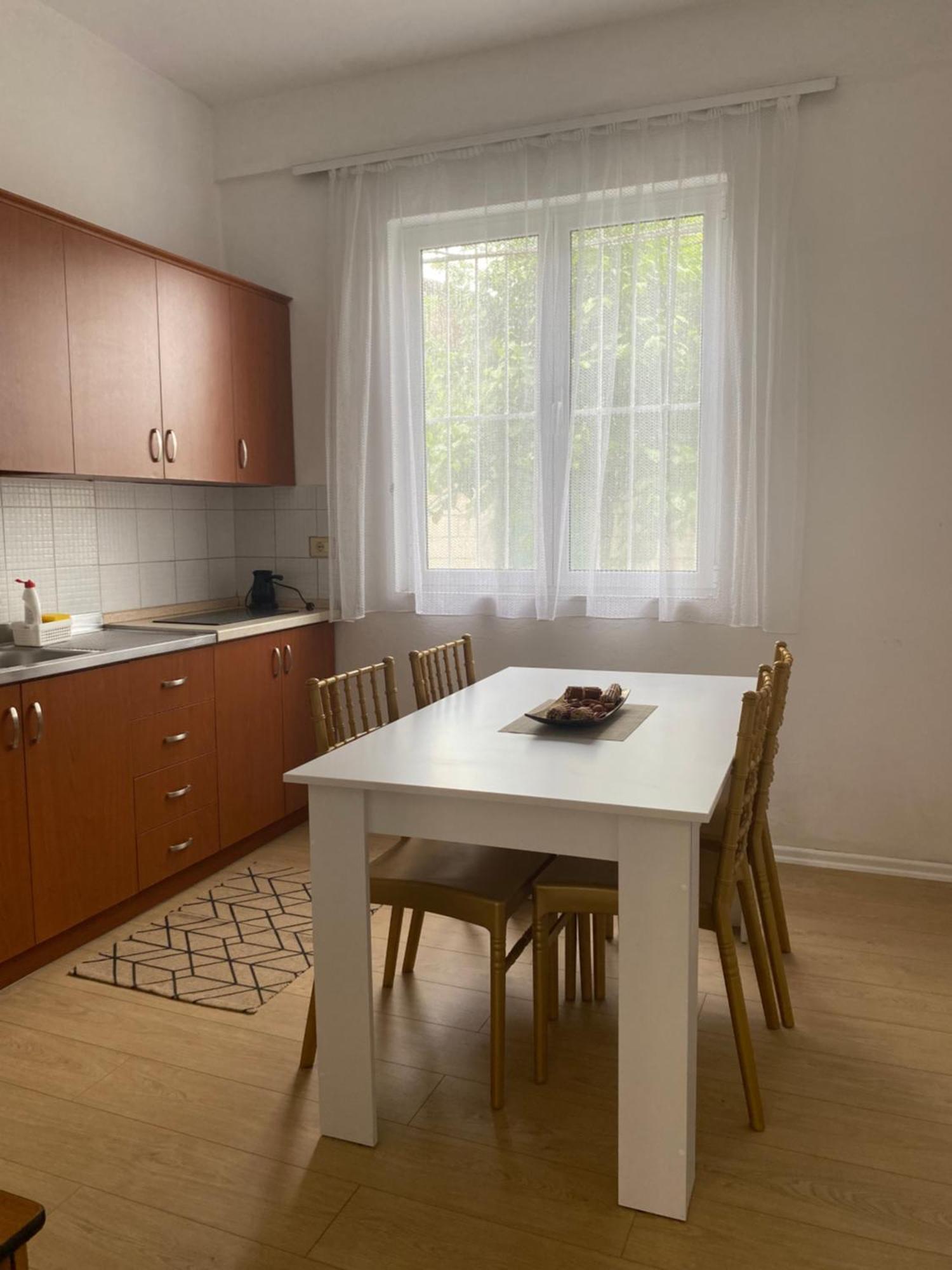 Vila M Vera Rooms With Kitchen And Apartments Durrës Buitenkant foto