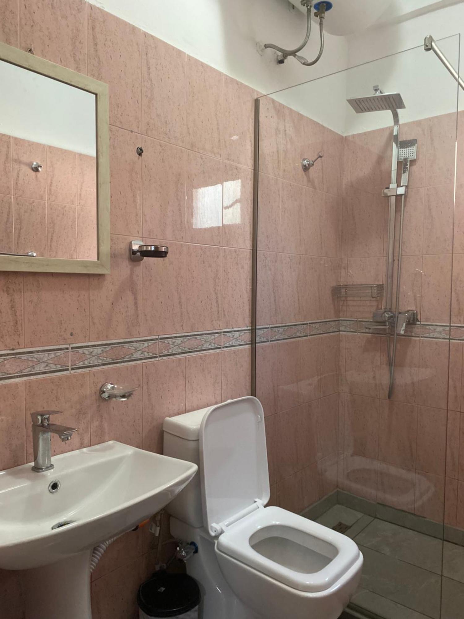 Vila M Vera Rooms With Kitchen And Apartments Durrës Buitenkant foto